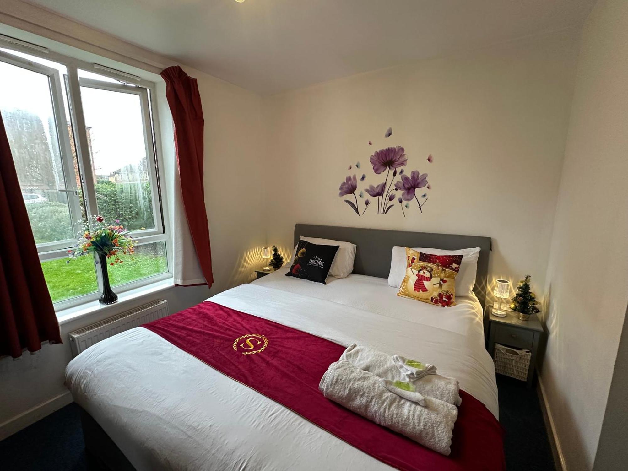 London Central Apartment: 2-Bed Oasis with Rapid Transit Access Exterior photo